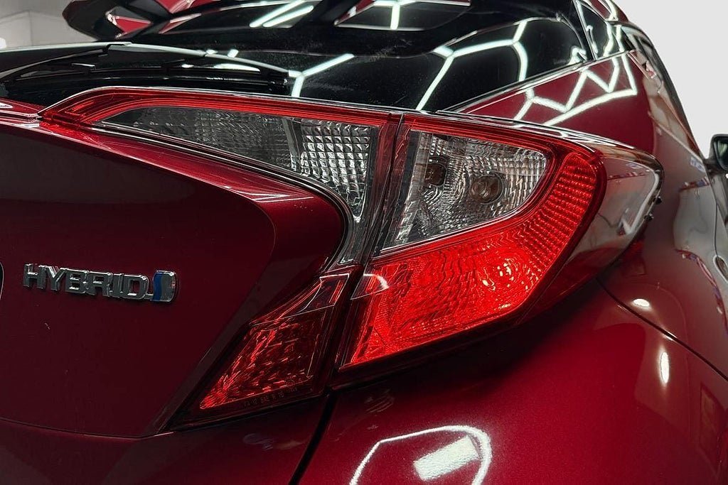 Vehicle Image 9