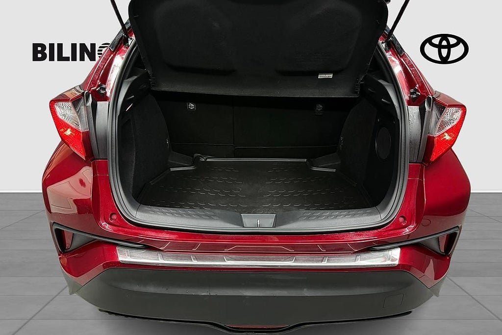 Vehicle Image 10