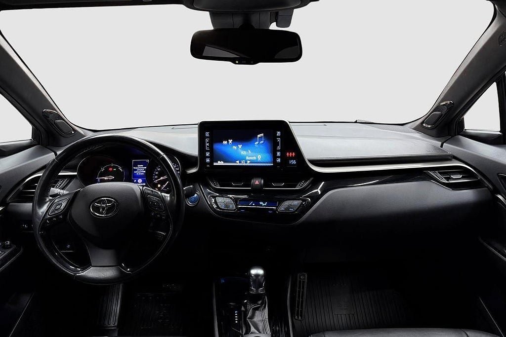 Vehicle Image 13