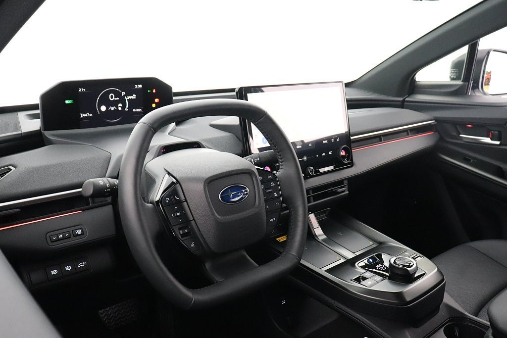 Vehicle Image 15