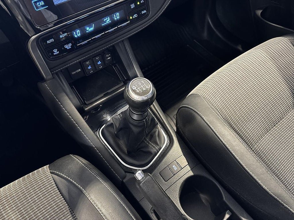 Vehicle Image 18