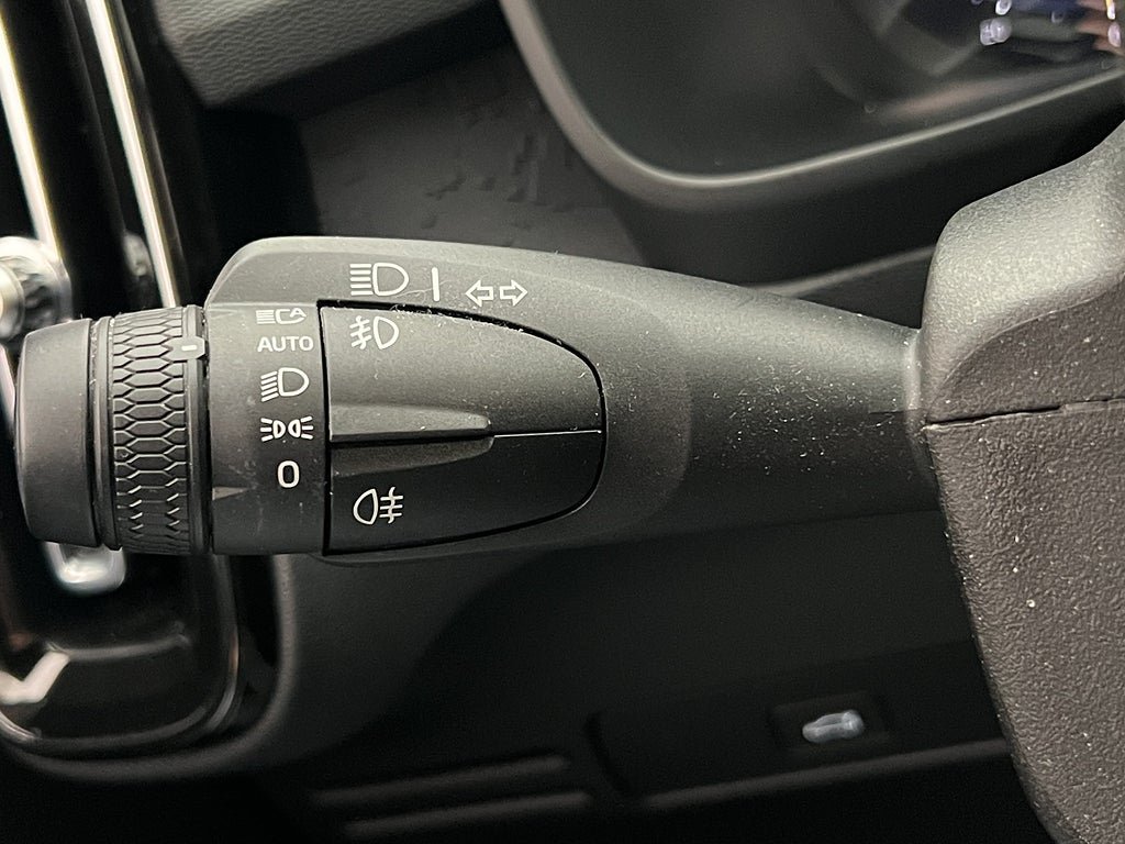 Vehicle Image 28