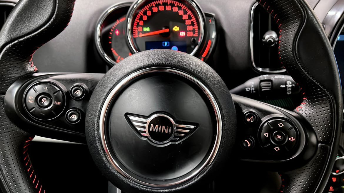 Vehicle Image 19