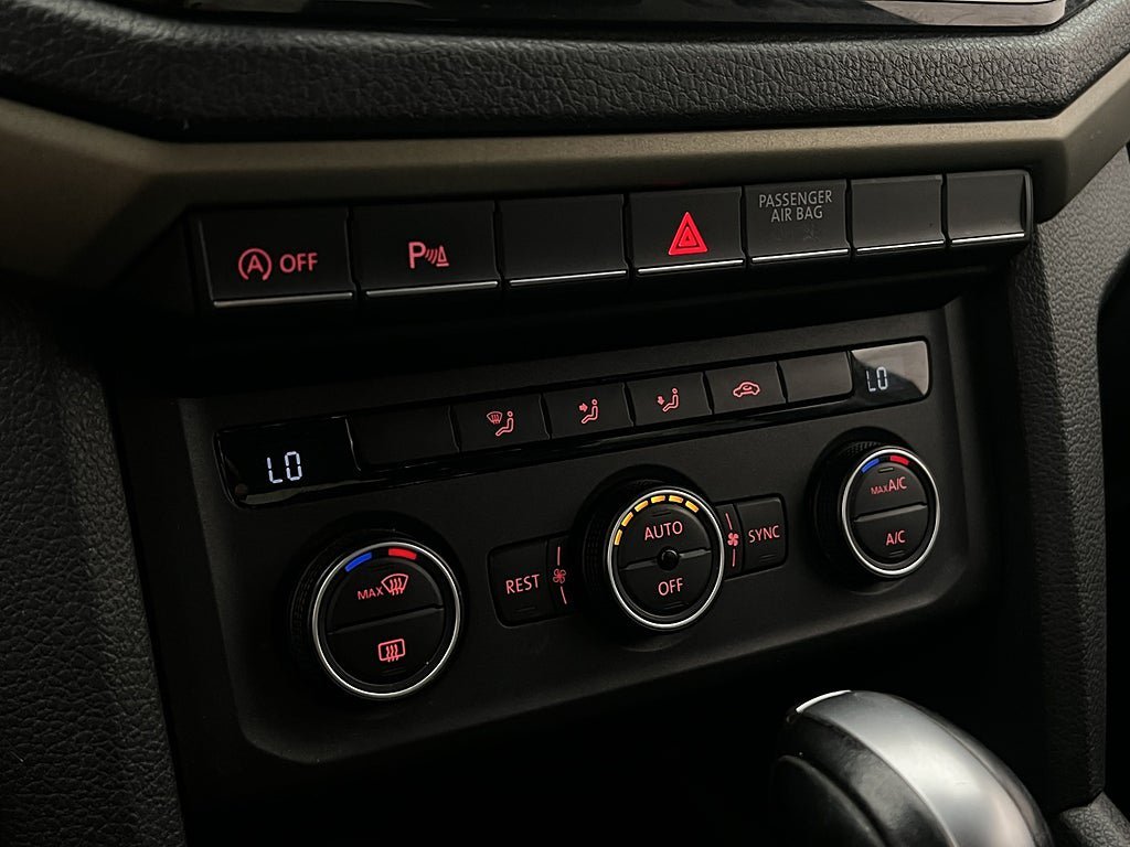 Vehicle Image 24