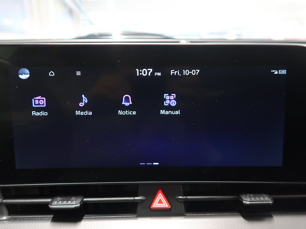Vehicle Image 30