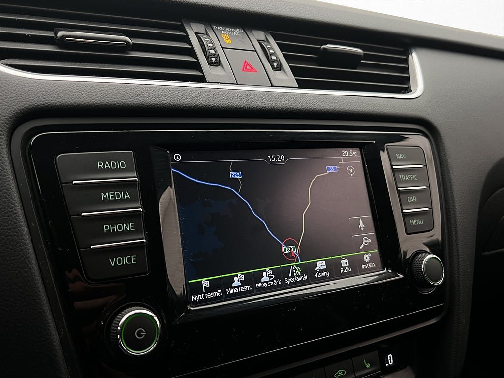Vehicle Image 22