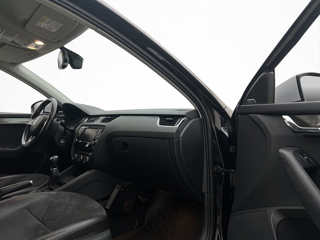 Vehicle Image 26