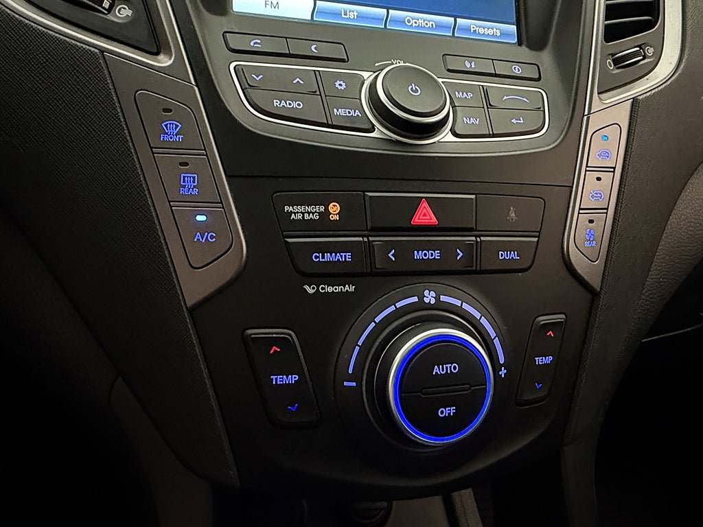 Vehicle Image 27