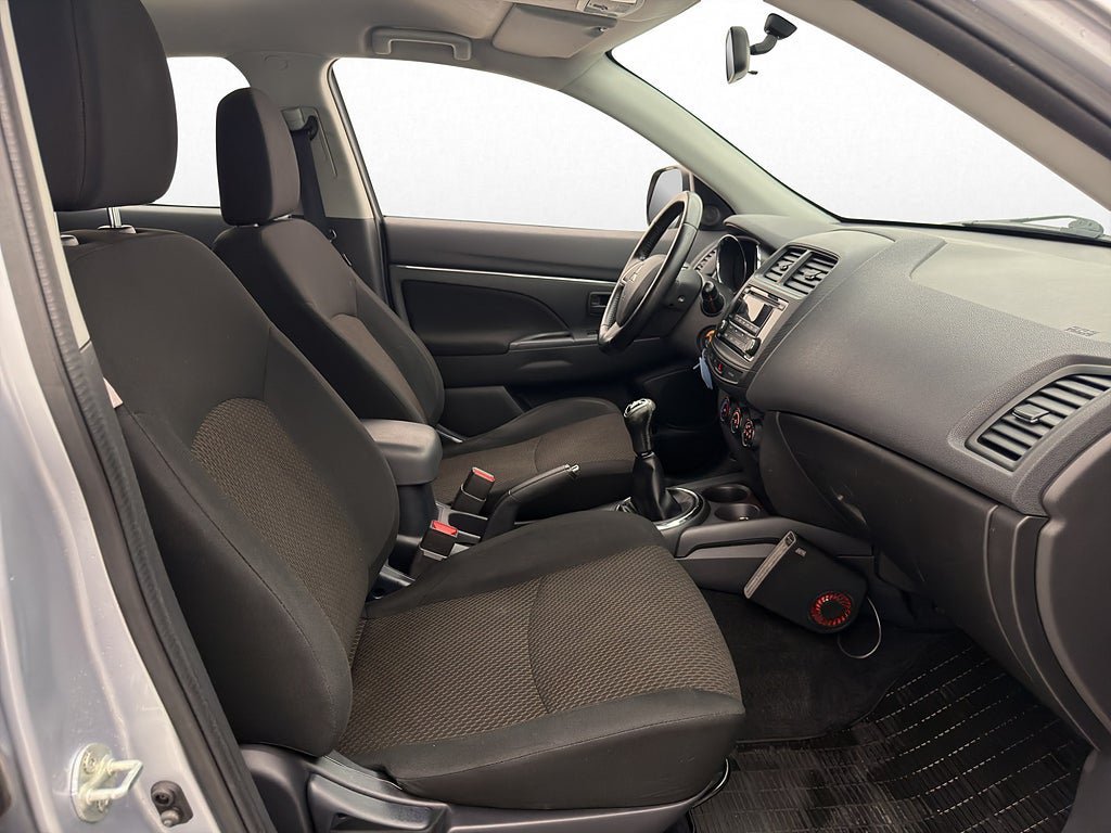 Vehicle Image 15