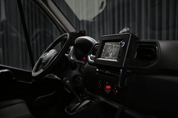 Vehicle Image 28