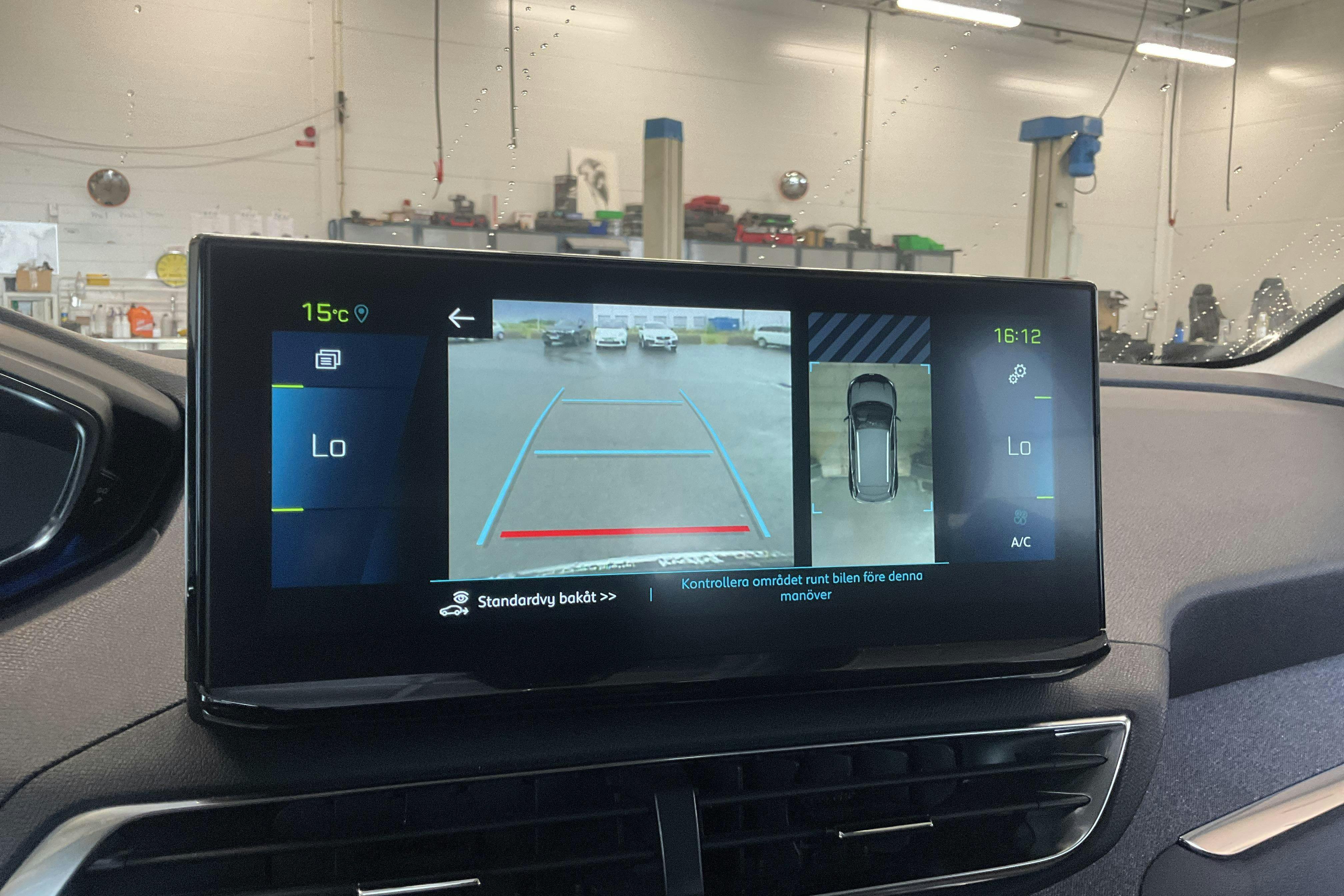 Vehicle Image 13