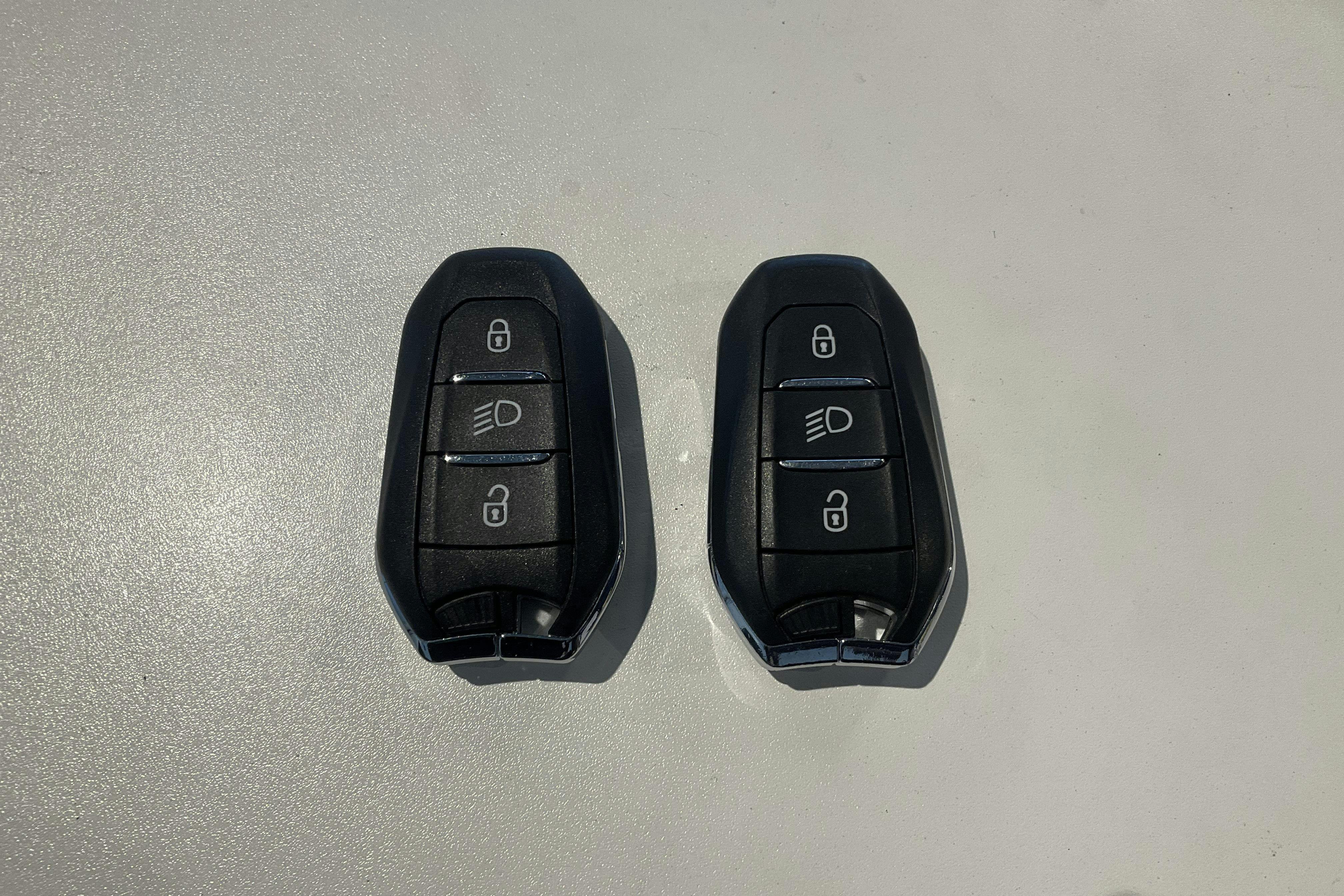 Vehicle Image 19