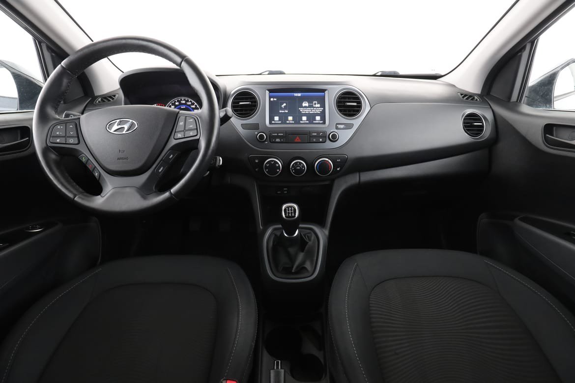Vehicle Image 13