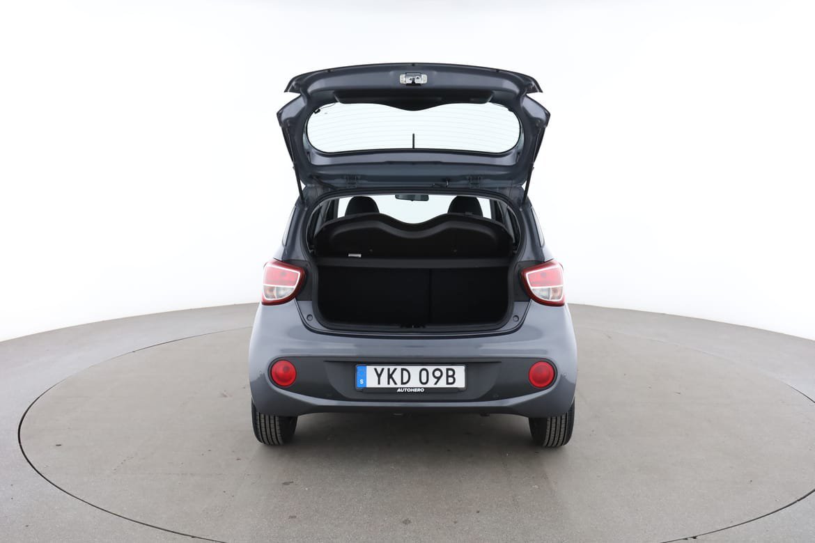 Vehicle Image 17