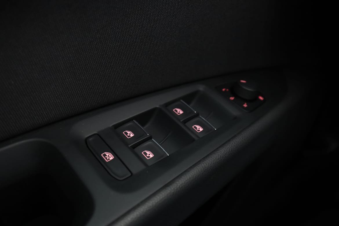 Vehicle Image 35