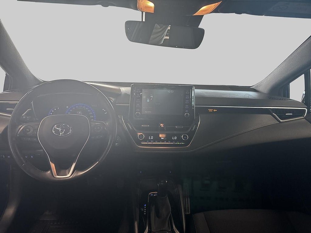 Vehicle Image 12