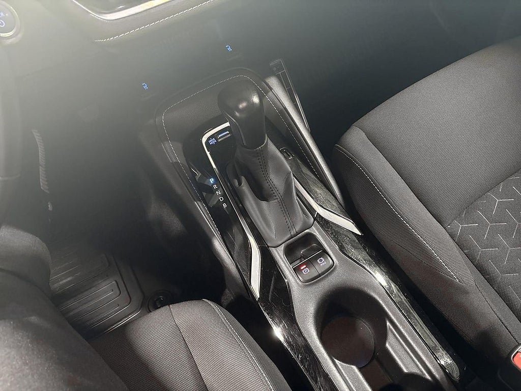 Vehicle Image 18