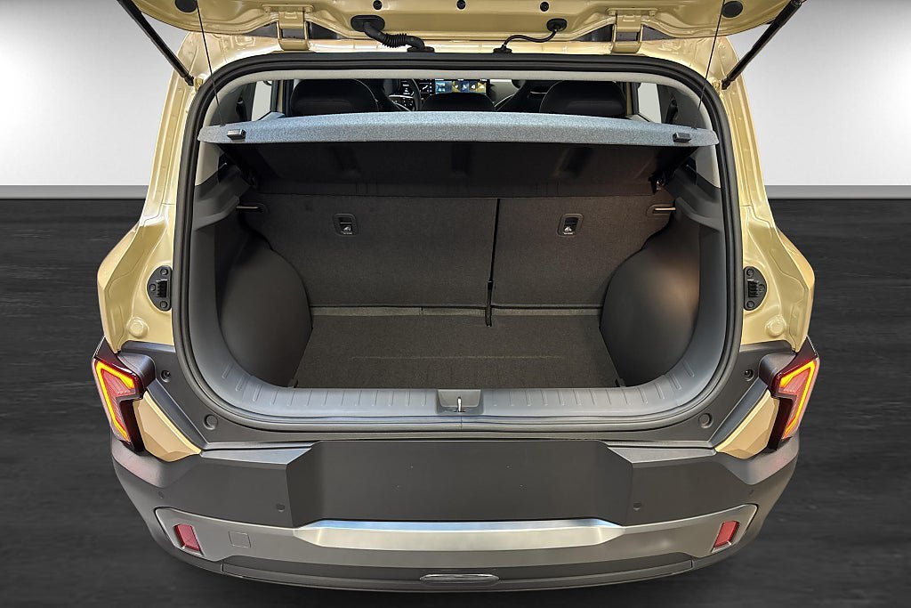 Vehicle Image 18