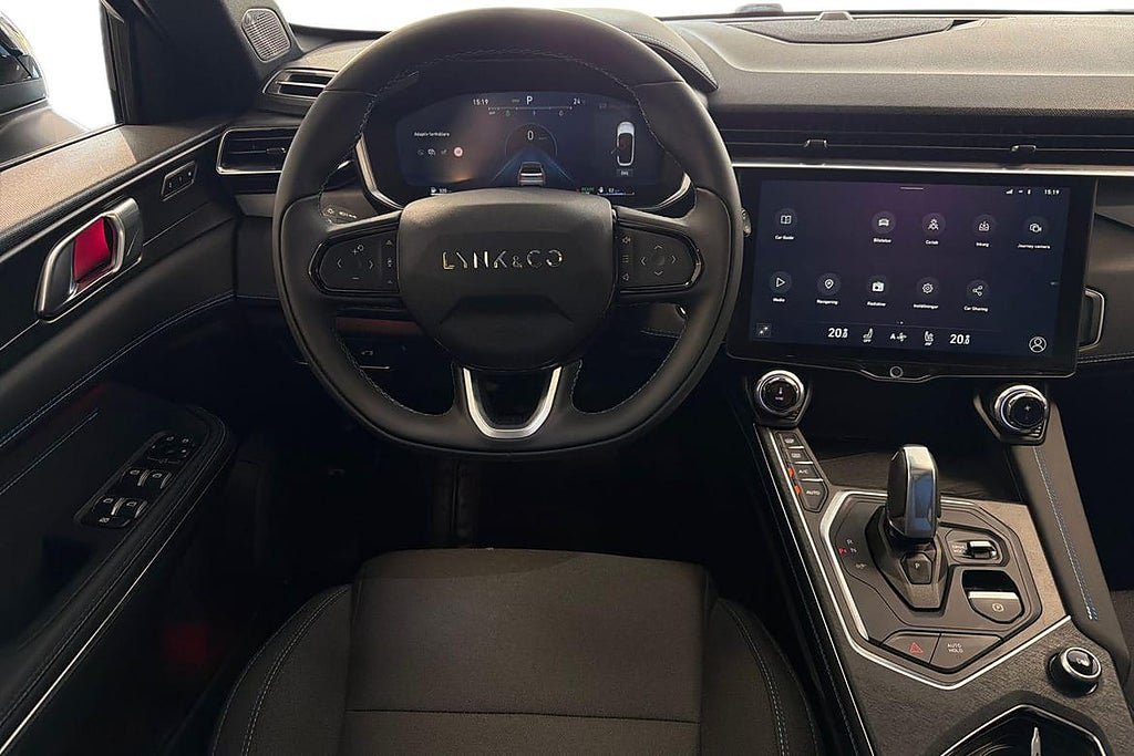 Vehicle Image 11
