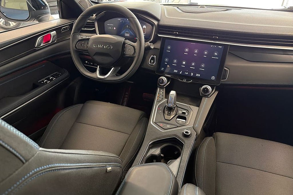 Vehicle Image 21