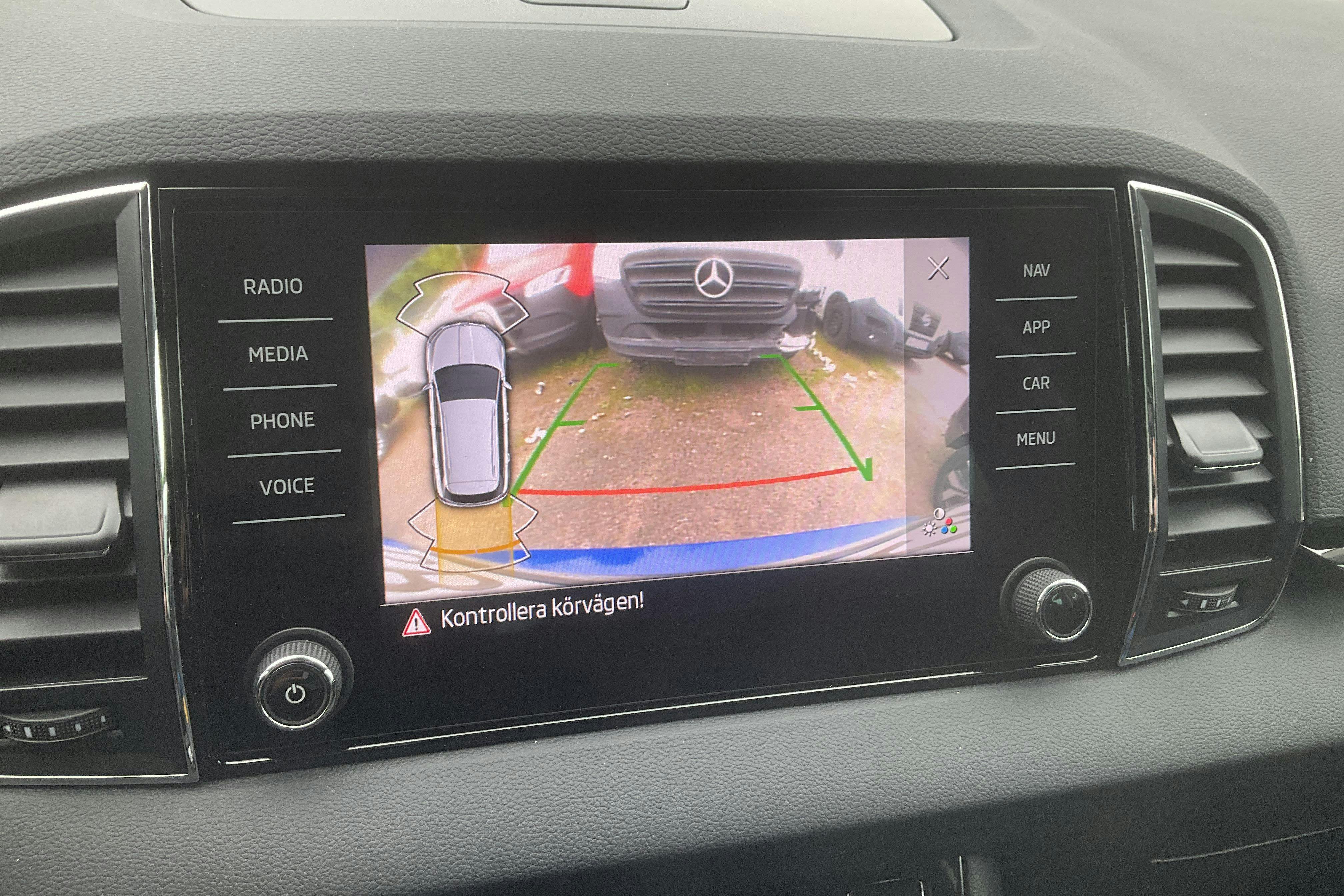 Vehicle Image 12