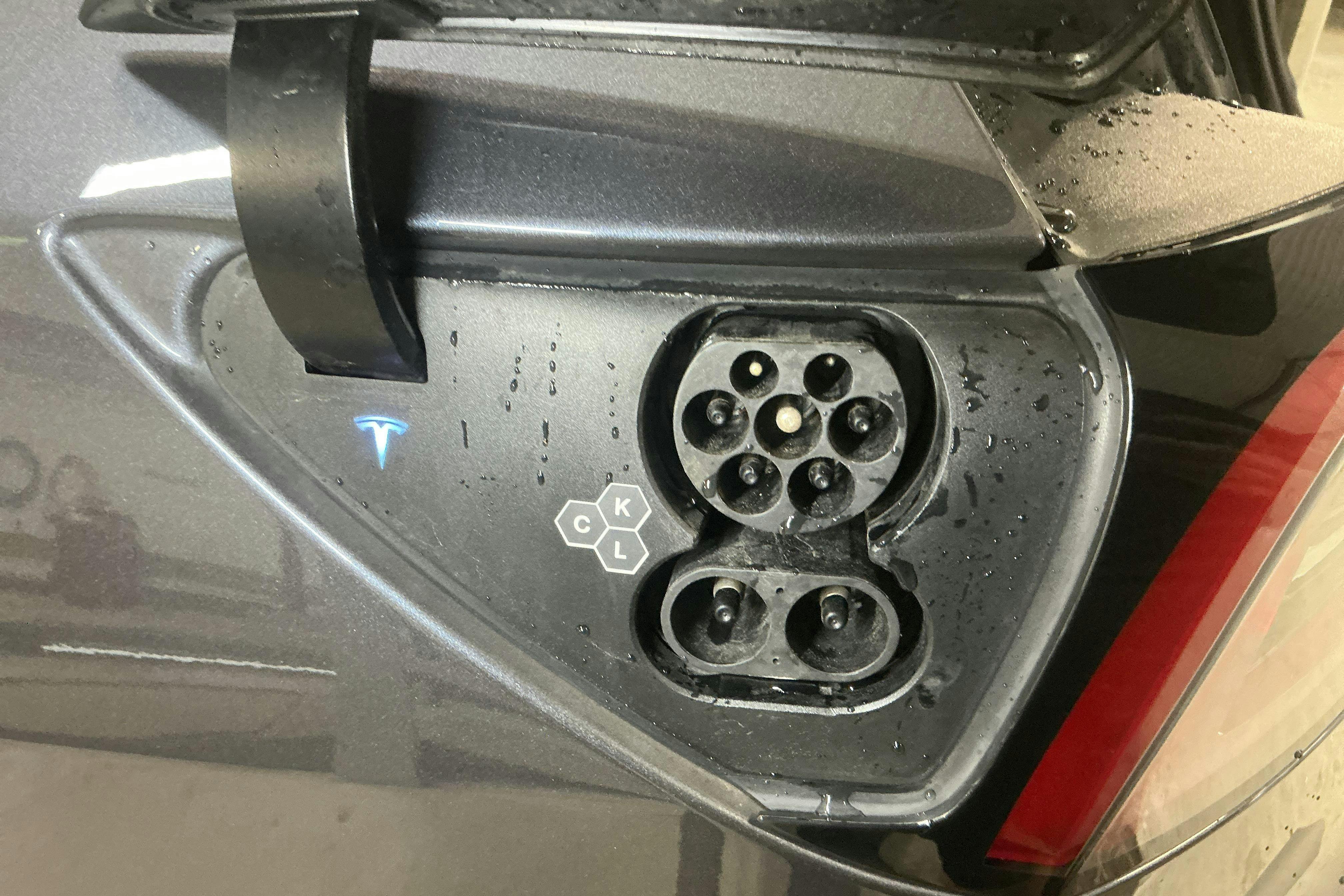 Vehicle Image 17