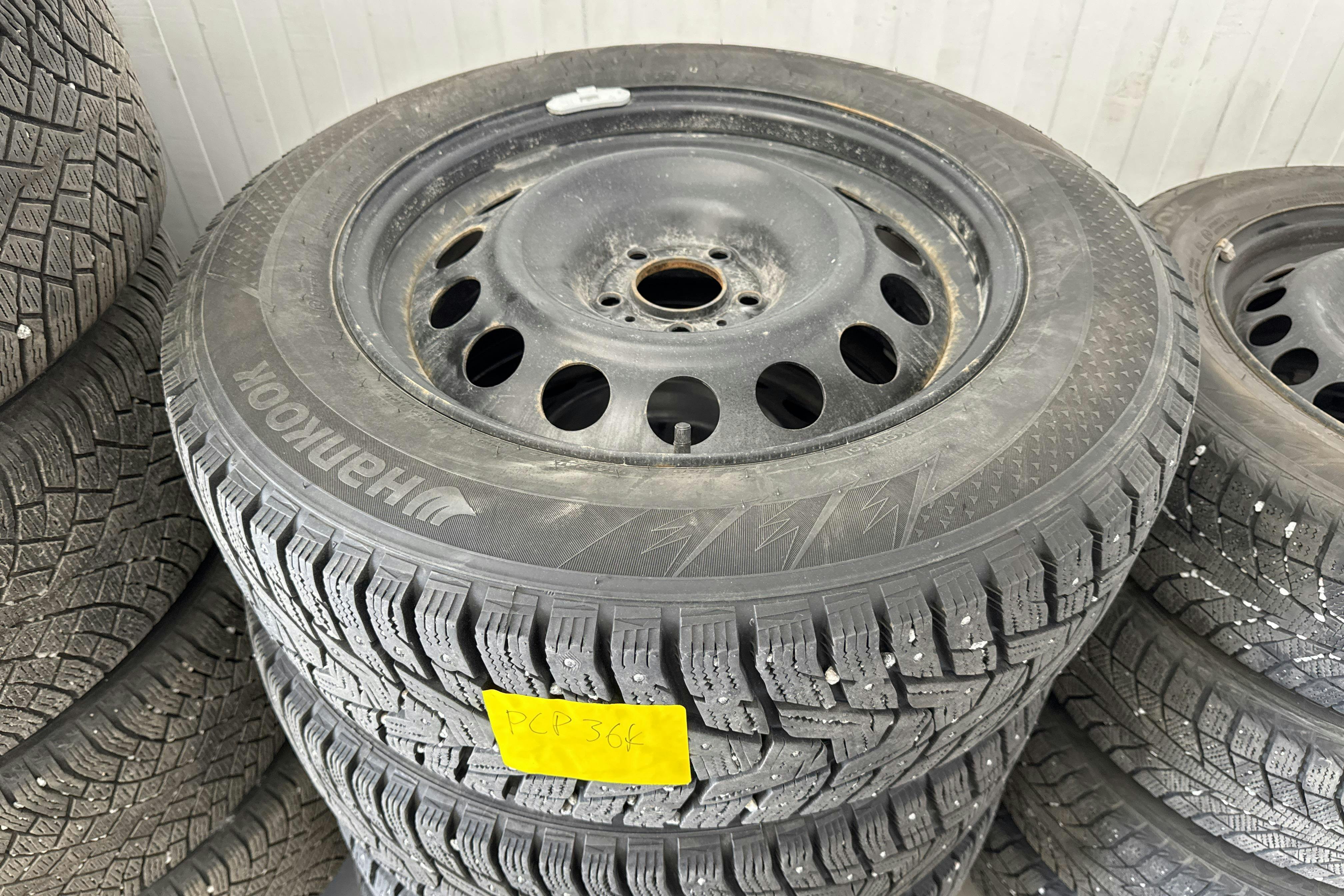 Vehicle Image 18