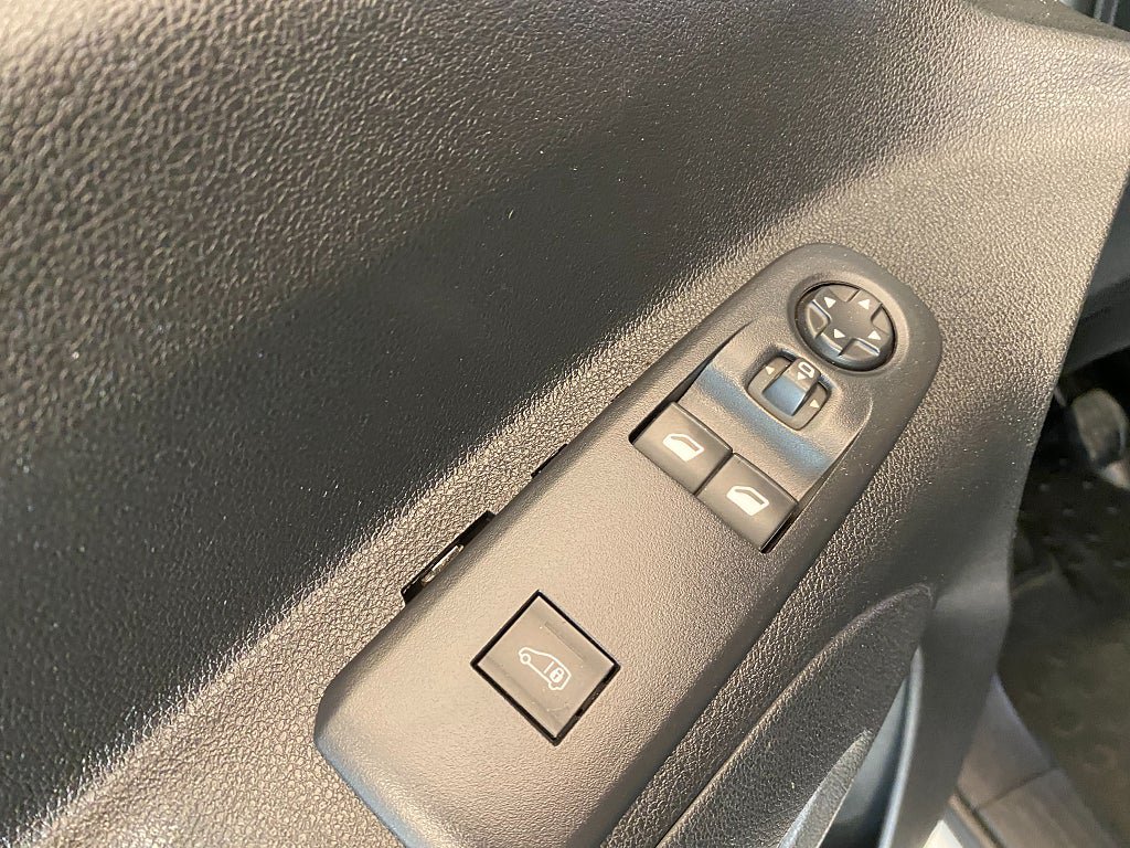 Vehicle Image 28