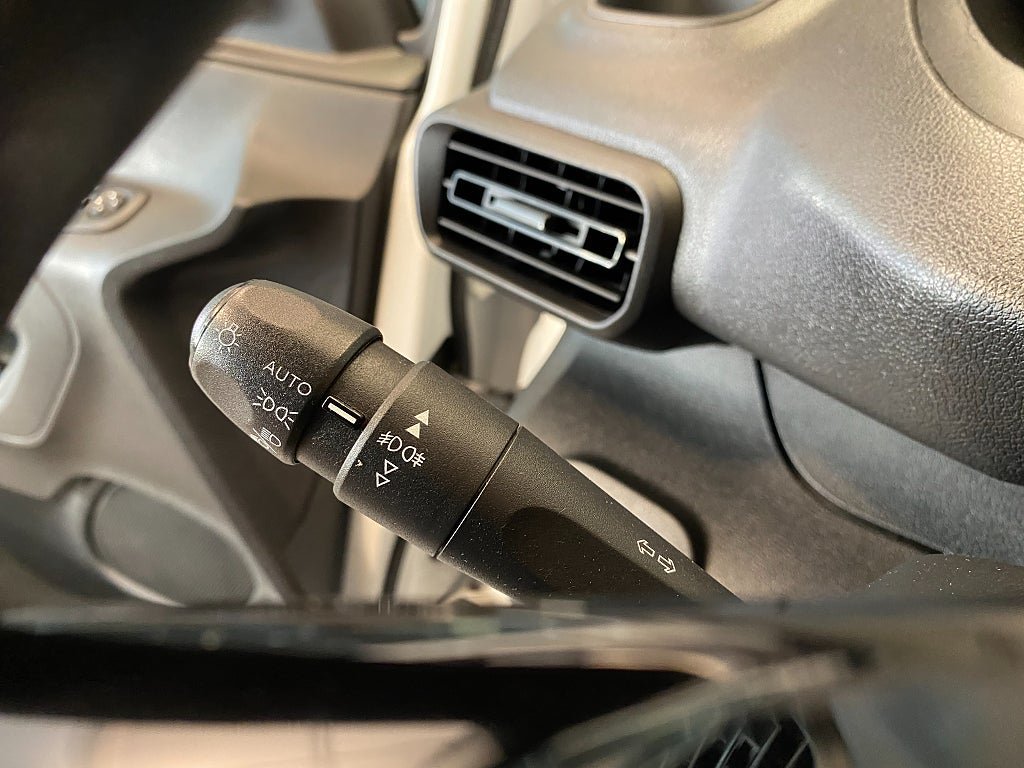 Vehicle Image 38