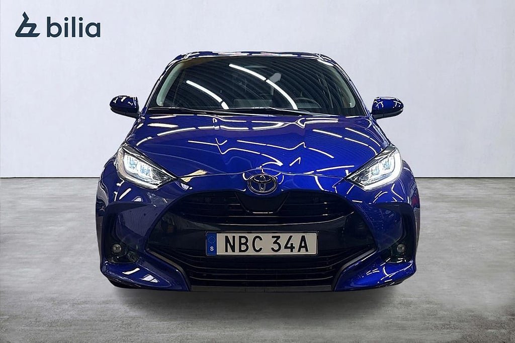 Vehicle Image 6