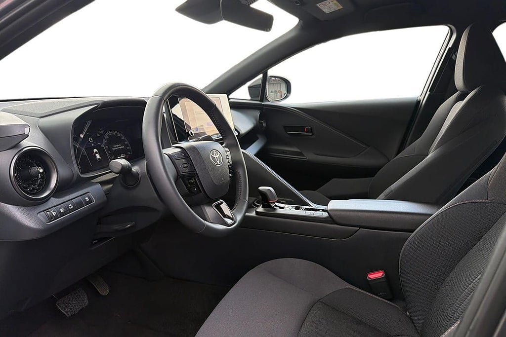 Vehicle Image 14