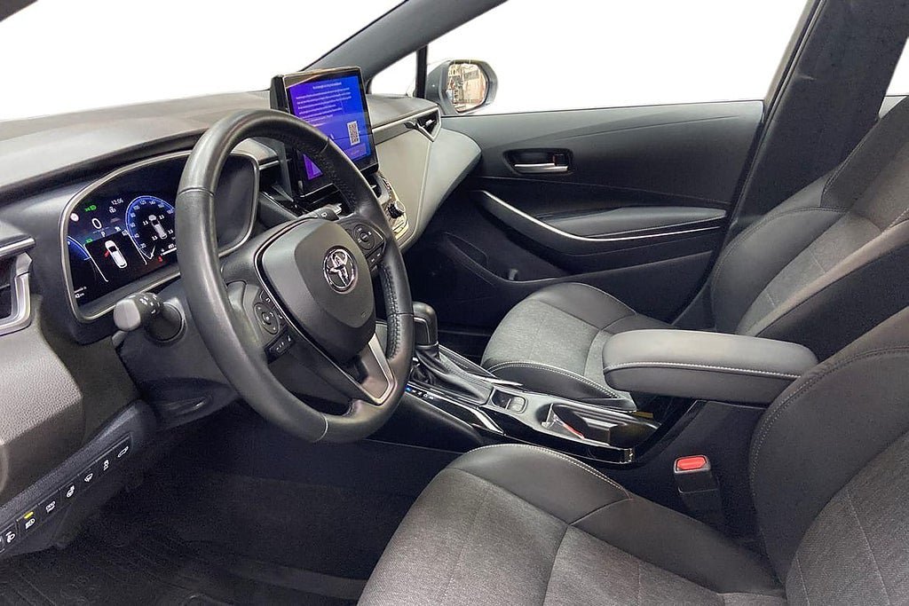 Vehicle Image 15