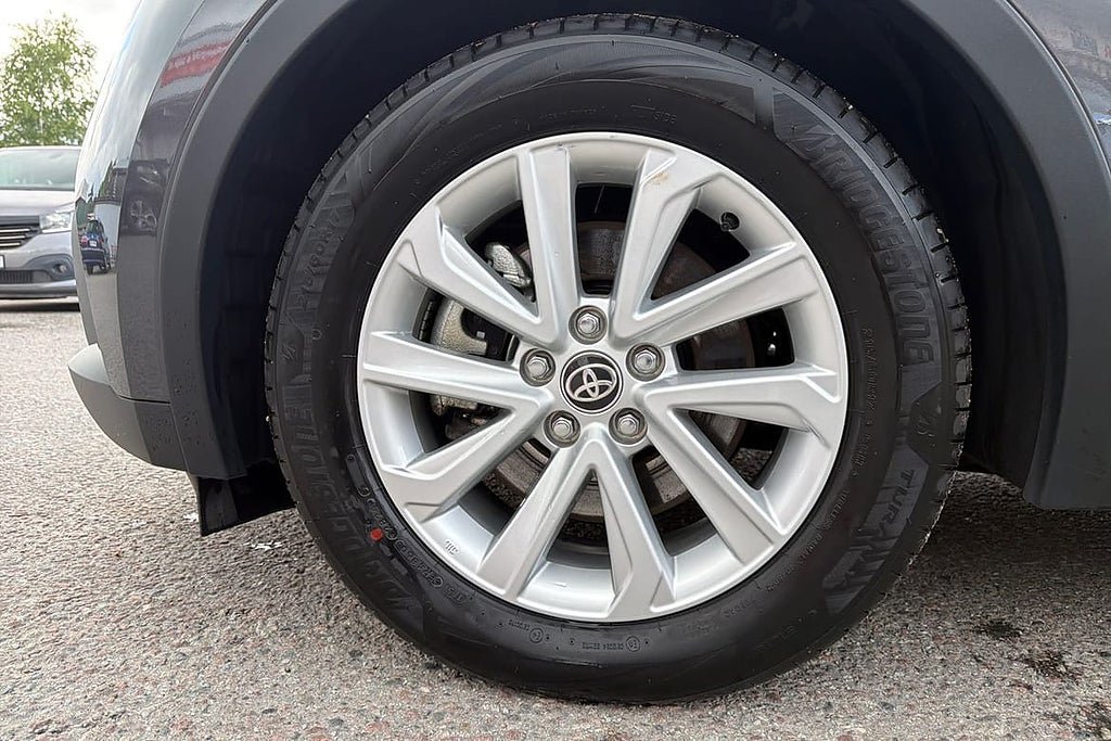 Vehicle Image 17