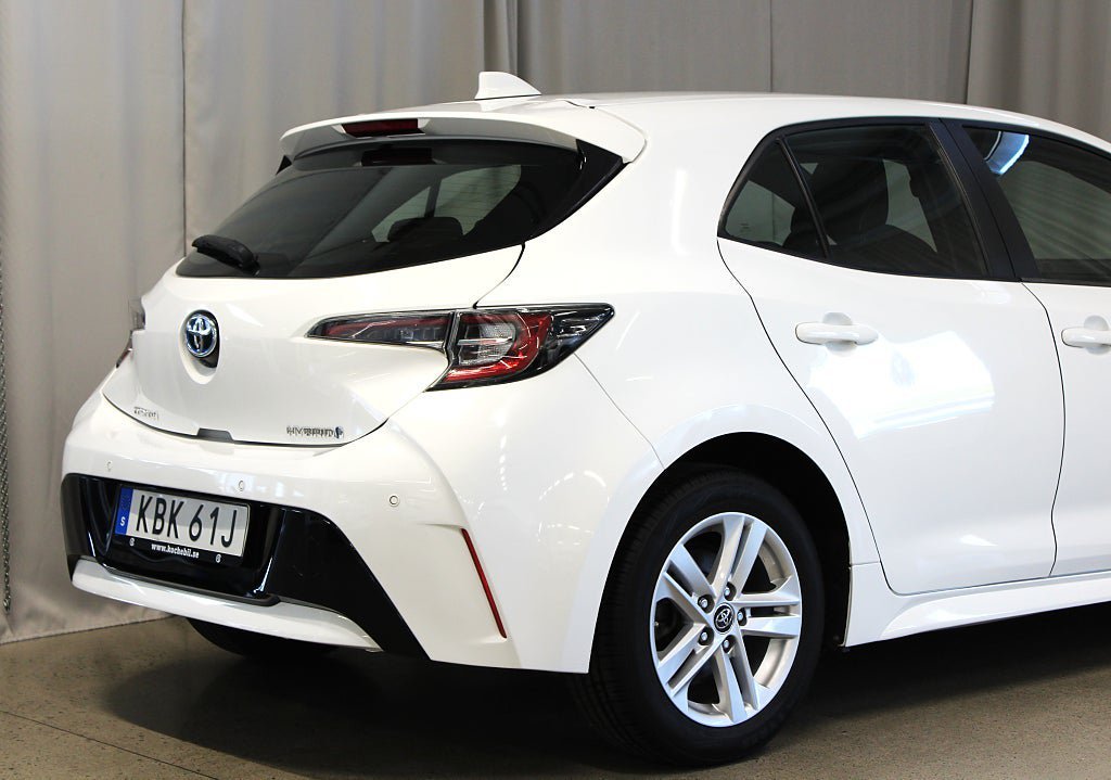 Vehicle Image 9