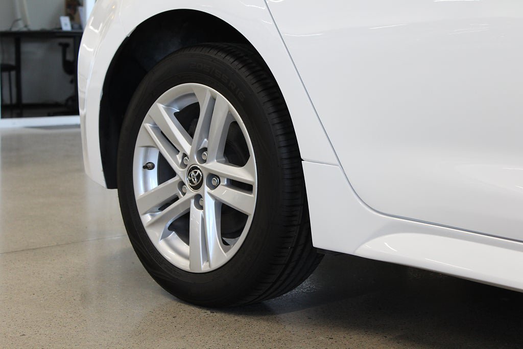 Vehicle Image 11