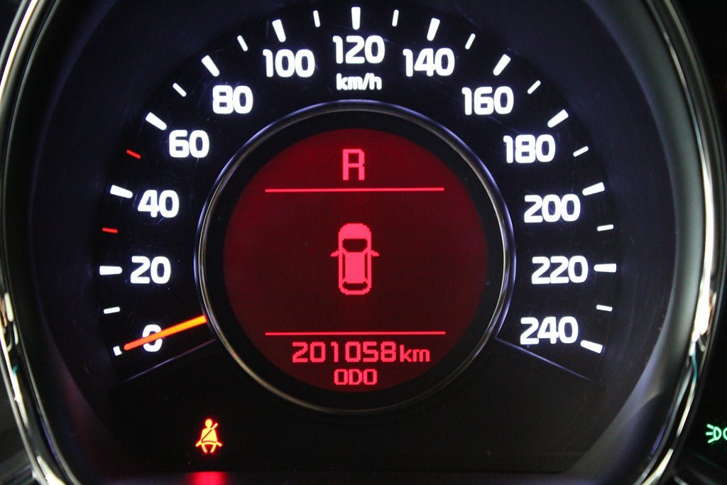 Vehicle Image 25