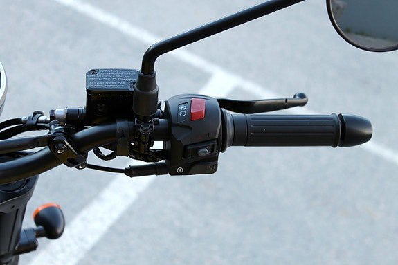 Vehicle Image 8
