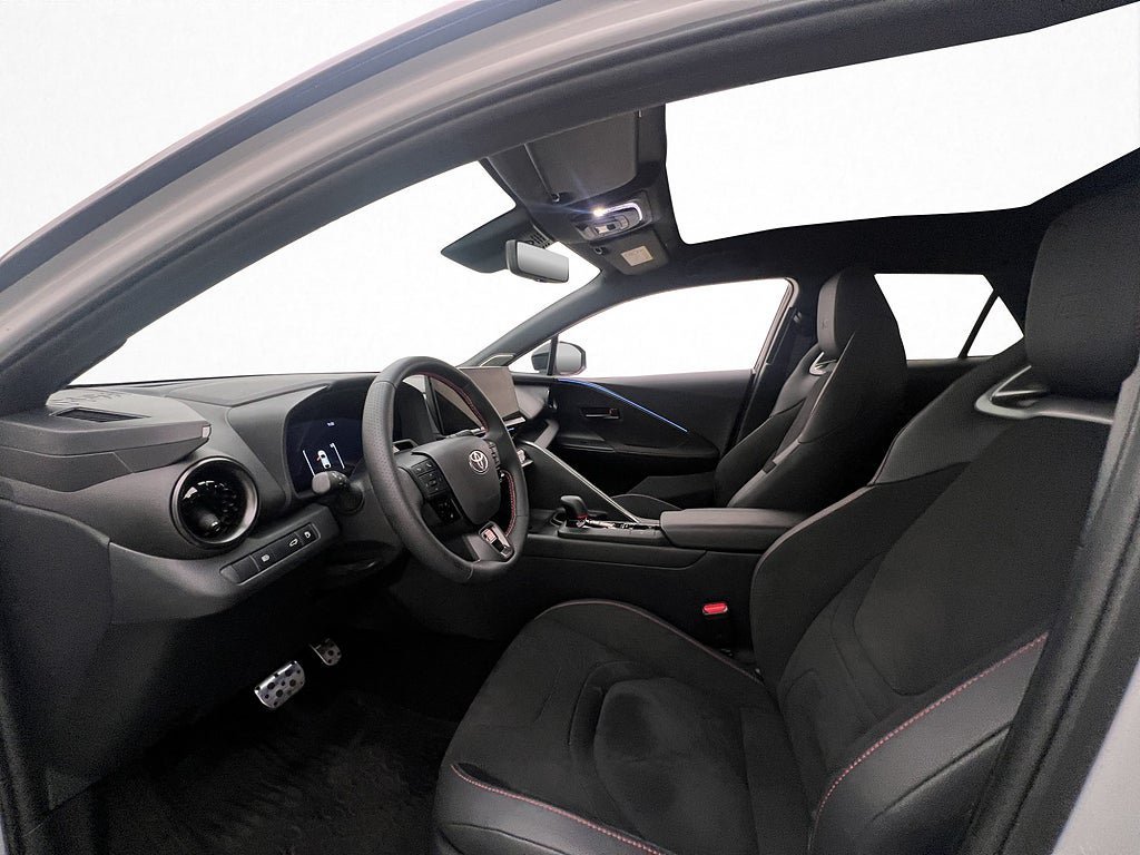 Vehicle Image 14