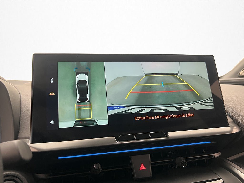 Vehicle Image 23