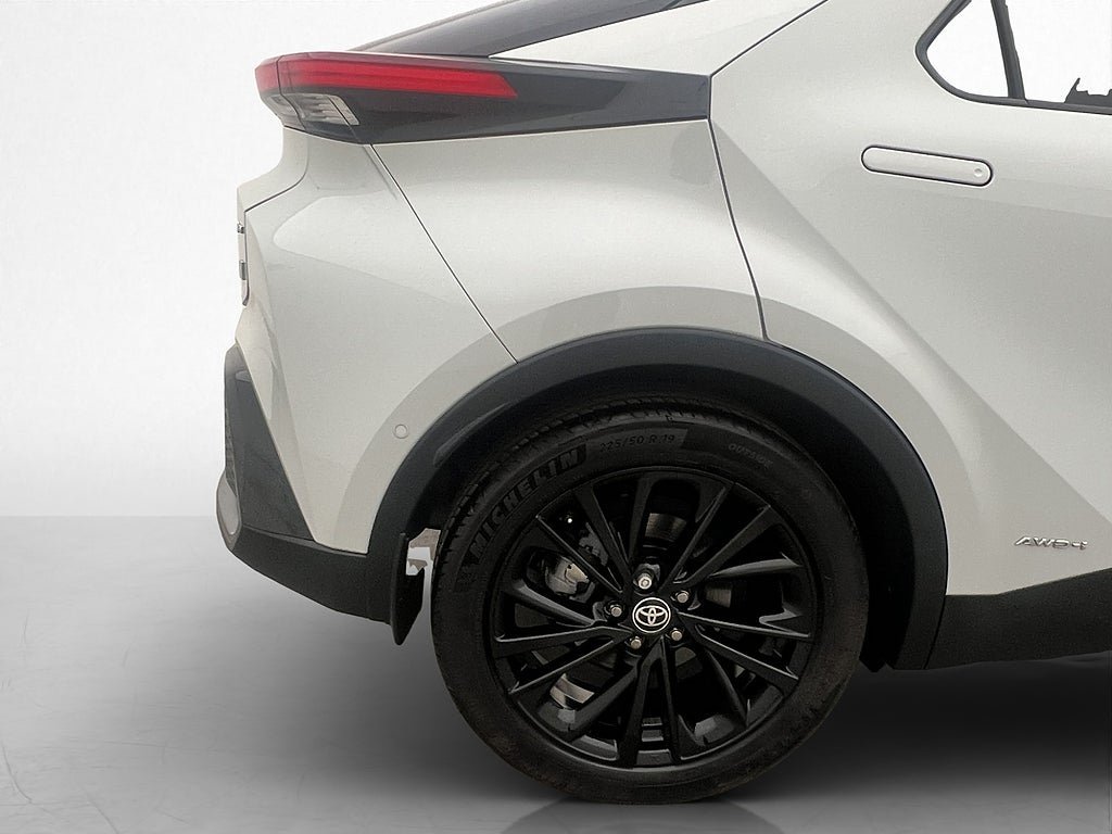 Vehicle Image 35
