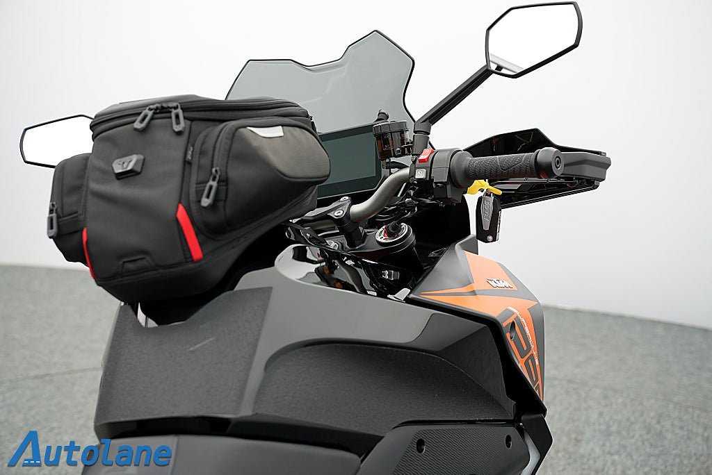 Vehicle Image 21