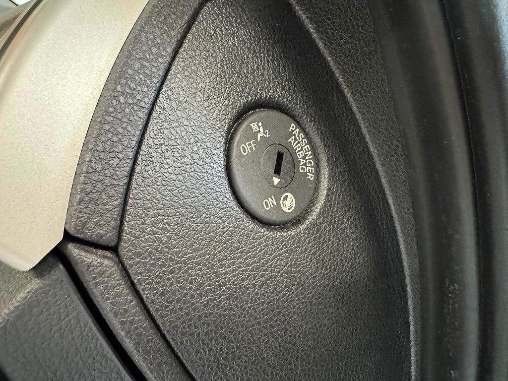 Vehicle Image 24