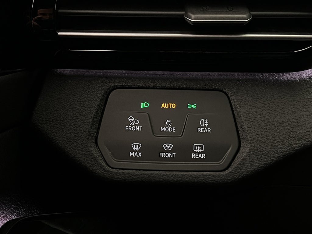 Vehicle Image 31