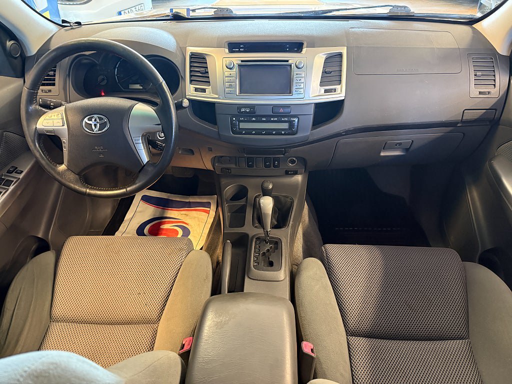 Vehicle Image 10