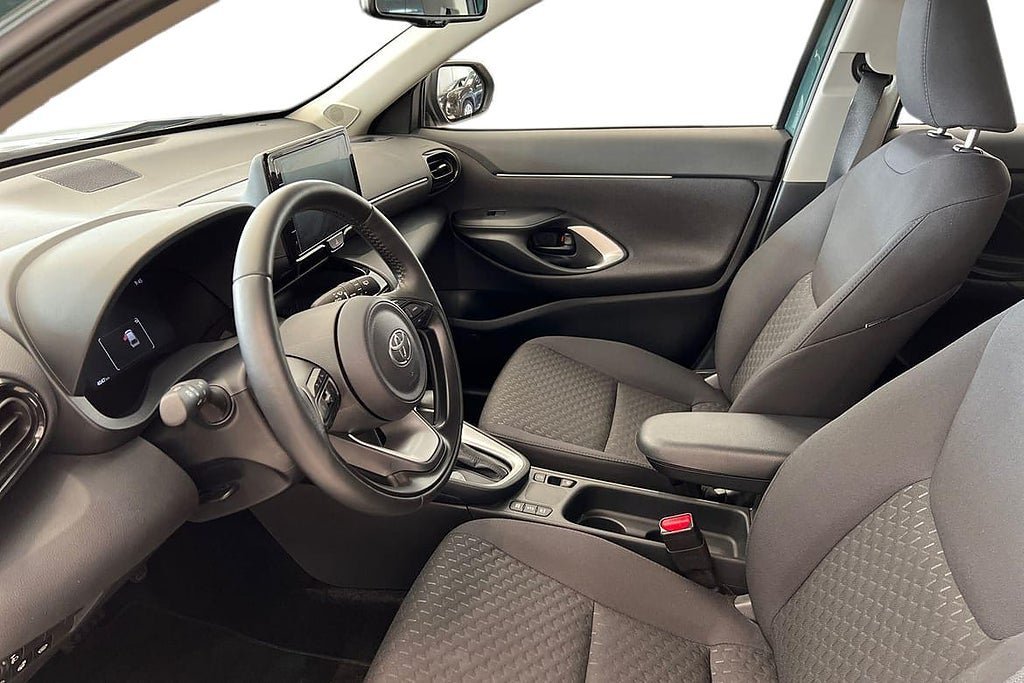 Vehicle Image 12