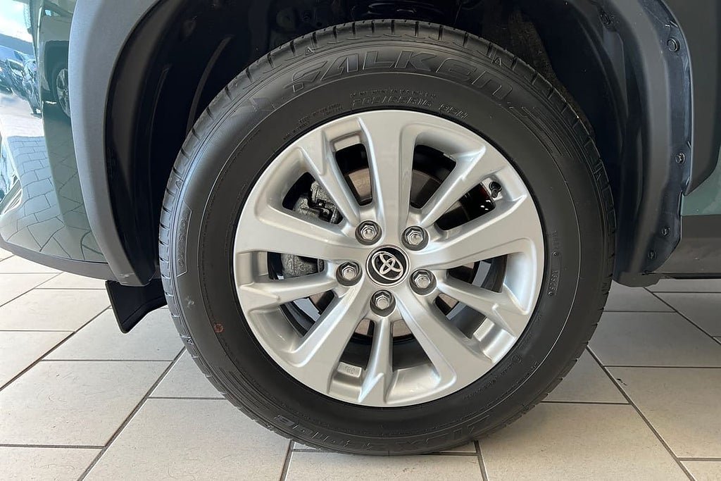 Vehicle Image 15