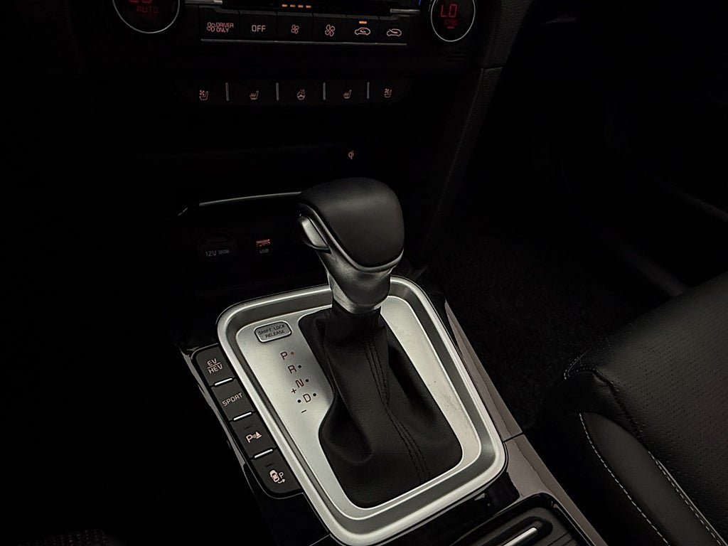 Vehicle Image 26