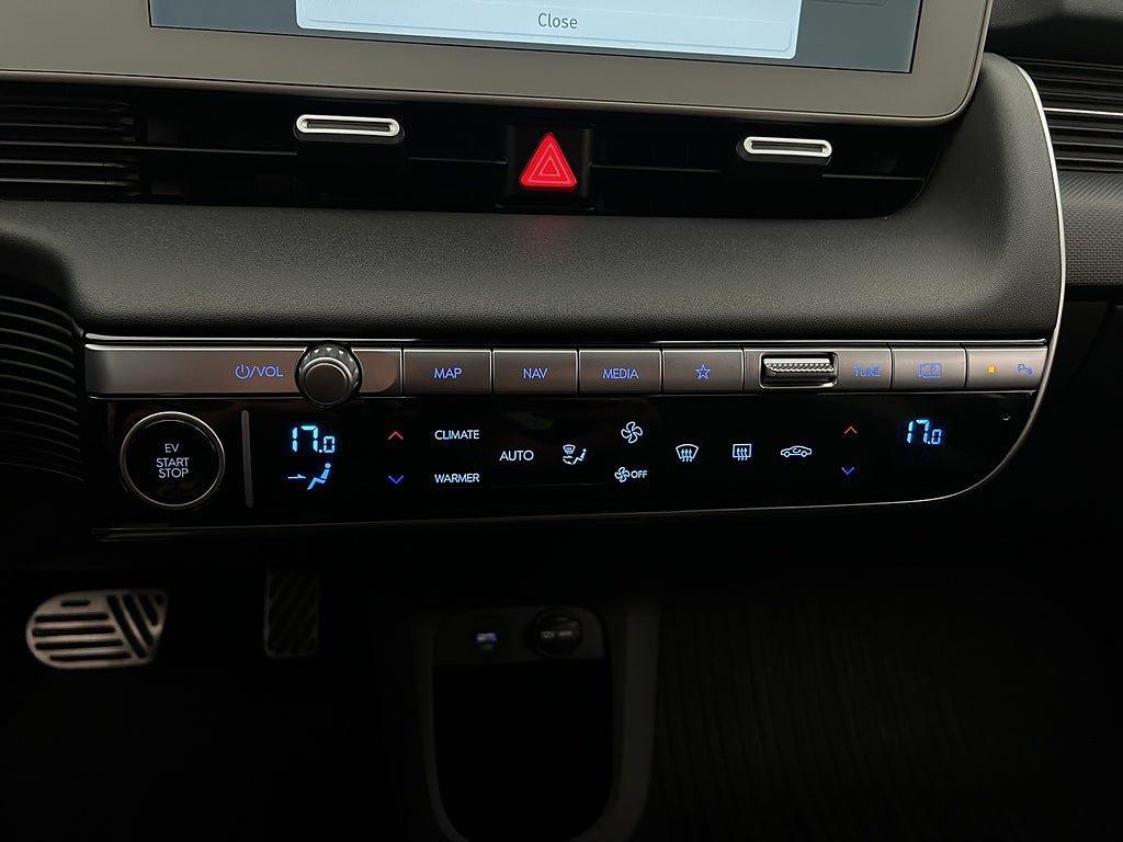 Vehicle Image 27