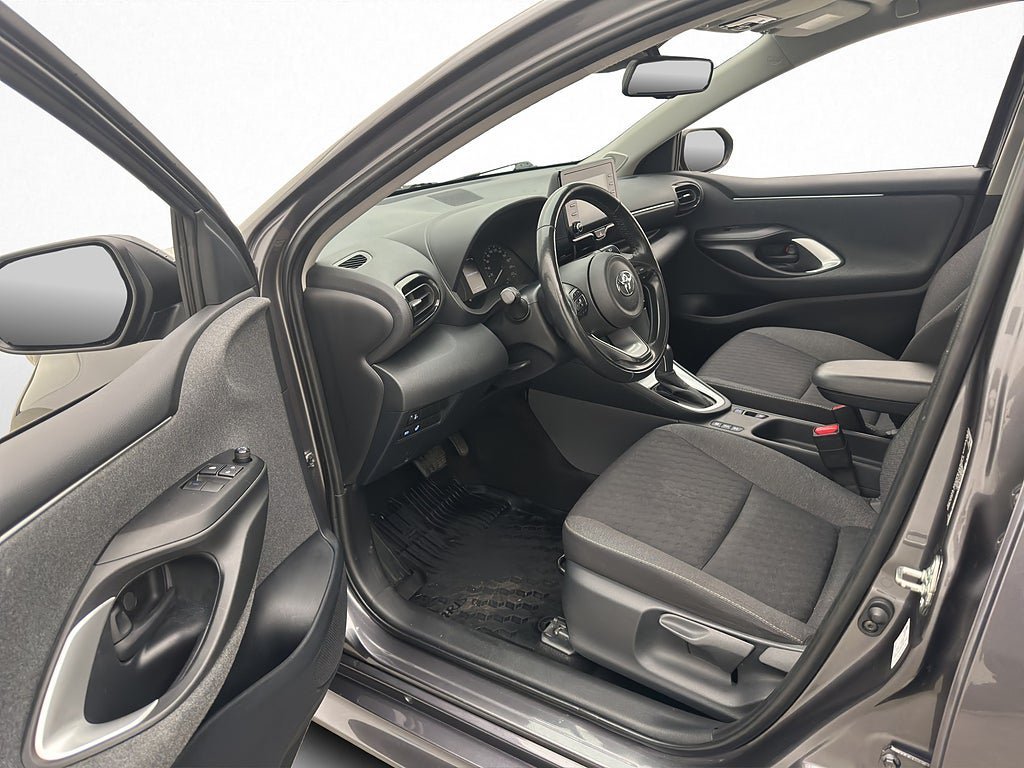 Vehicle Image 10