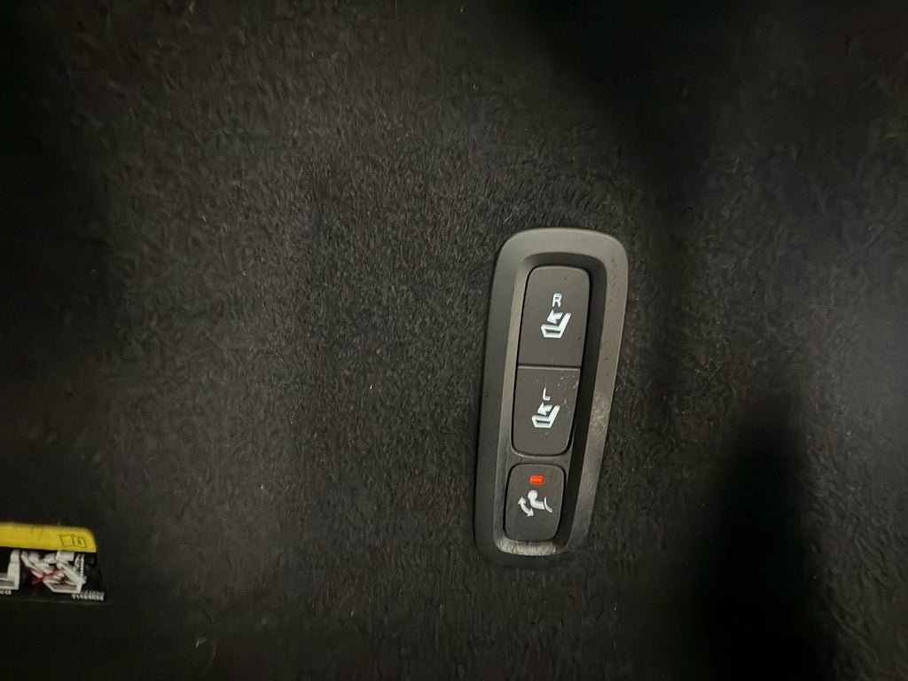 Vehicle Image 37